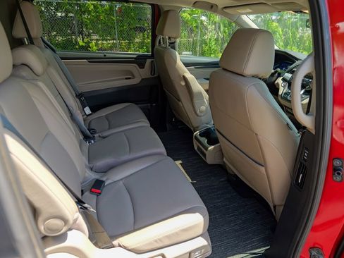 Used 2023 Honda Odyssey EX-L image 30