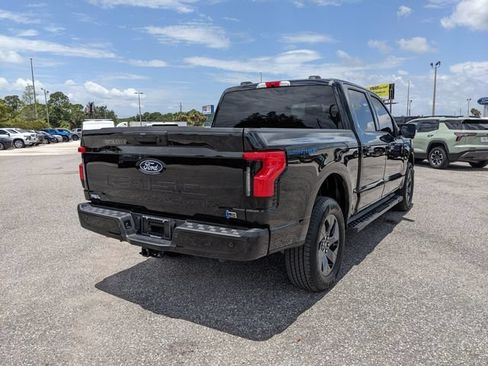 Used 2025 Ford F150 Lightning Flash AWD/4WD image 4