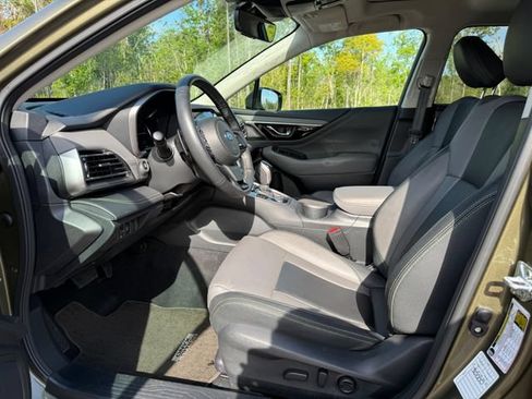 Used 2025 Subaru Outback Onyx Edition AWD/4WD image 7