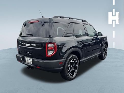 Used 2022 Ford Bronco Sport Outer Banks w/ Tech Package AWD/4WD image 3