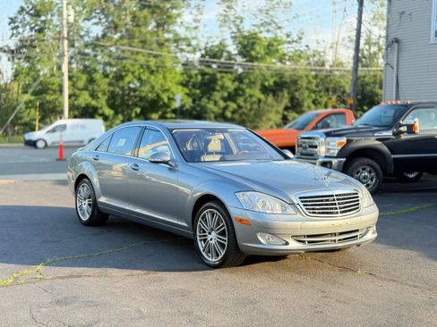 Used 2009 Mercedes-Benz S 550 image 4