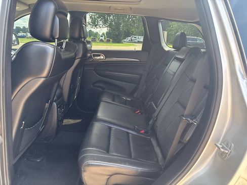 Used 2012 Jeep Grand Cherokee Altitude AWD/4WD image 9