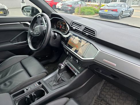 Used 2023 Audi Q3 2.0T Premium Plus image 5