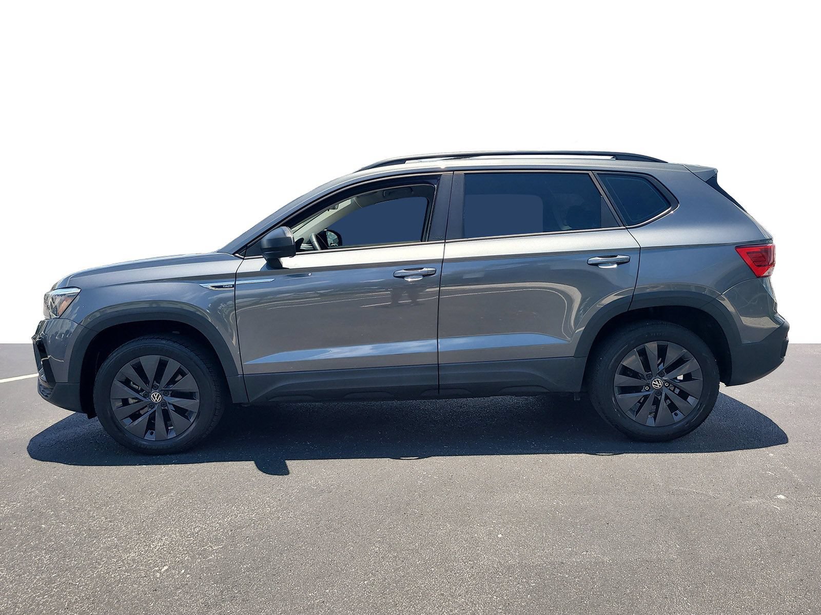 Used 2023 Volkswagen Taos S w/ Driver Assistance Package FWD image 5