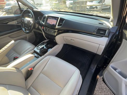Used 2016 Honda Pilot Elite image 11