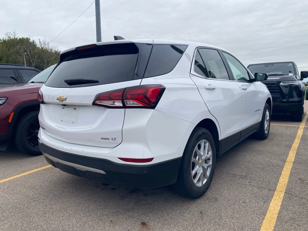 Used 2024 Chevrolet Equinox LT AWD/4WD image 9