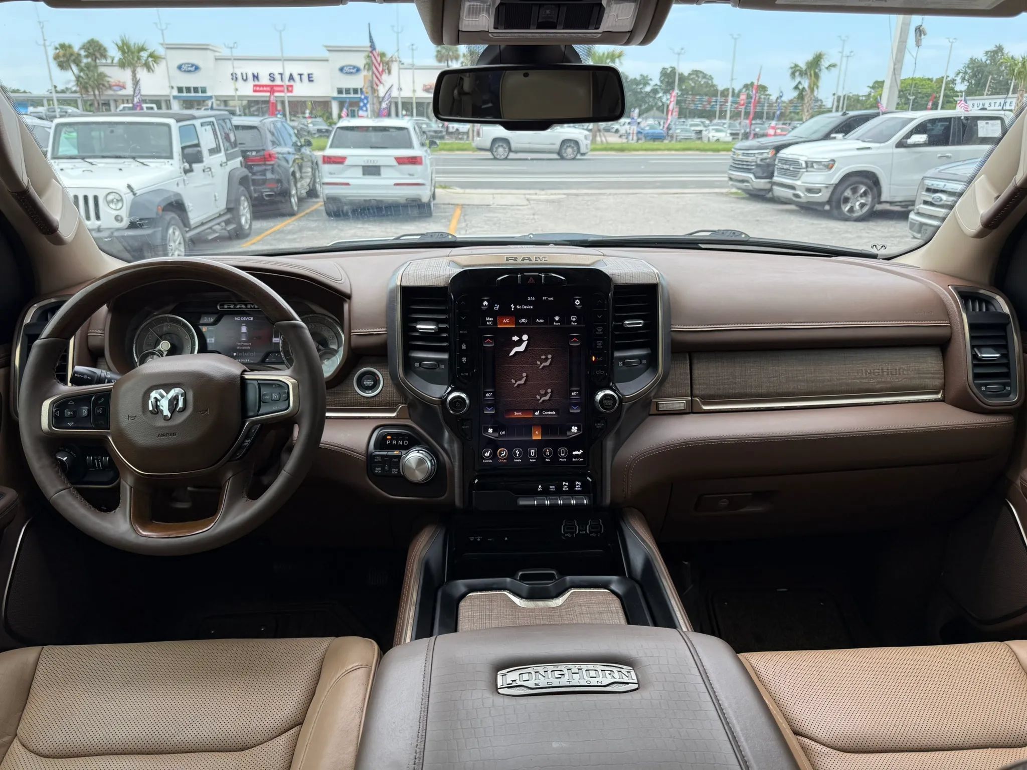 Used 2019 RAM 1500 Limited AWD/4WD image 10