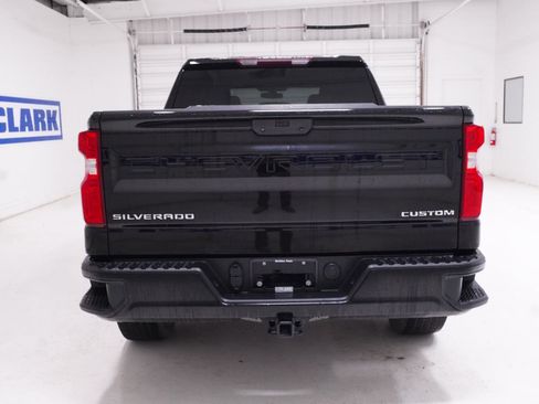 Used 2022 Chevrolet Silverado 1500 Custom RWD image 6