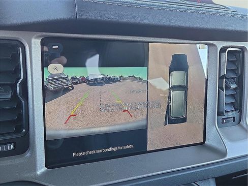 New 2025 Ford Bronco Outer Banks image 13