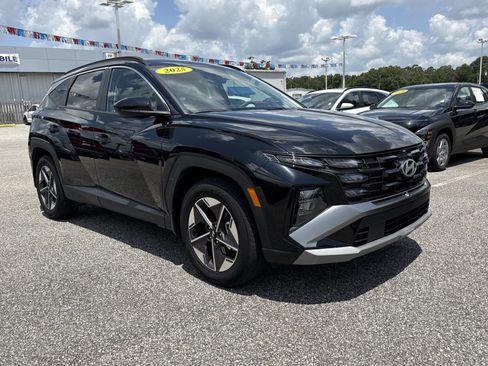 Certified 2025 Hyundai Tucson SEL FWD image 4