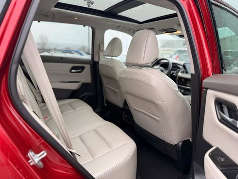 Used 2022 Nissan Rogue SL w/ SL Premium Package image 29