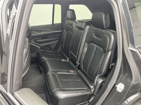 Used 2024 Jeep Grand Cherokee Limited 4xe AWD/4WD image 12