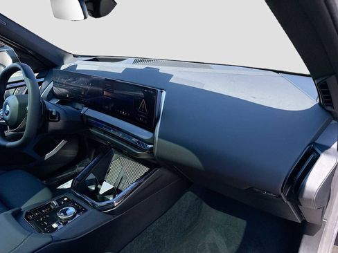 Certified 2025 BMW X3 xDrive30i image 8