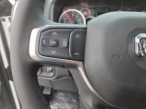 New 2026 RAM 2500 Big Horn AWD/4WD image 32