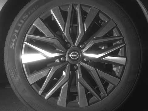 Used 2025 Nissan Altima 2.5 SV image 13