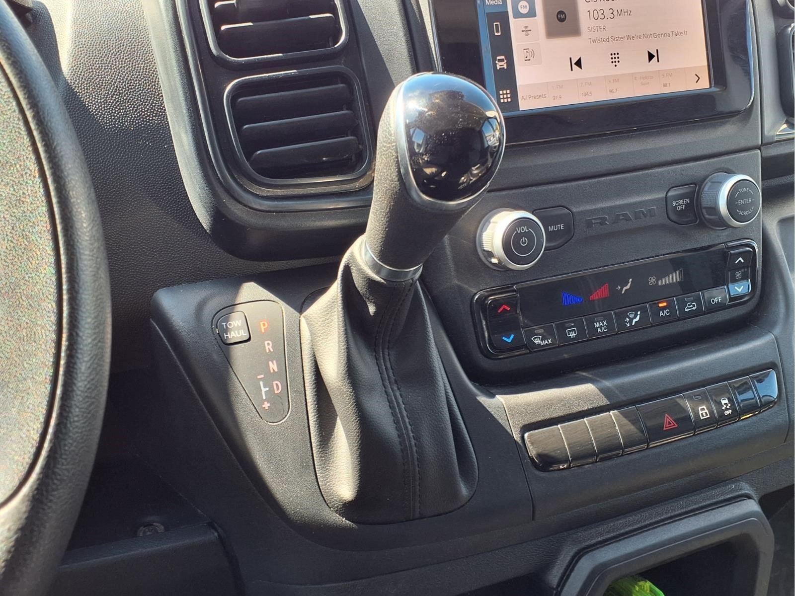 Used 2023 RAM ProMaster 2500 FWD image 16