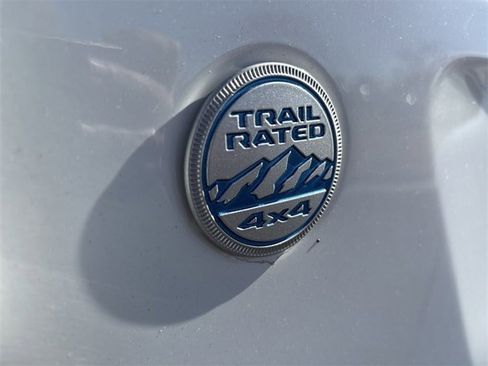 Used 2024 Jeep Wrangler Unlimited Sahara image 25