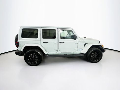 Used 2024 Jeep Wrangler Unlimited Sahara w/ Technology Group AWD/4WD image 10