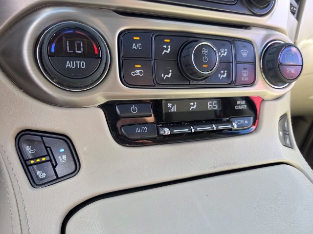 Used 2020 GMC Yukon XL Denali w/ Denali Premium Package RWD image 29