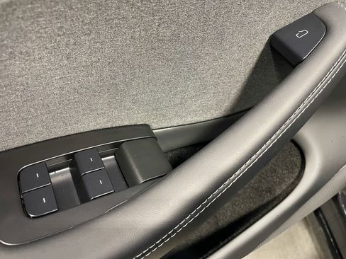 Used 2025 Tesla Model 3 Long Range image 11