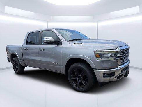 Used 2022 RAM 1500 Laramie AWD/4WD image 1