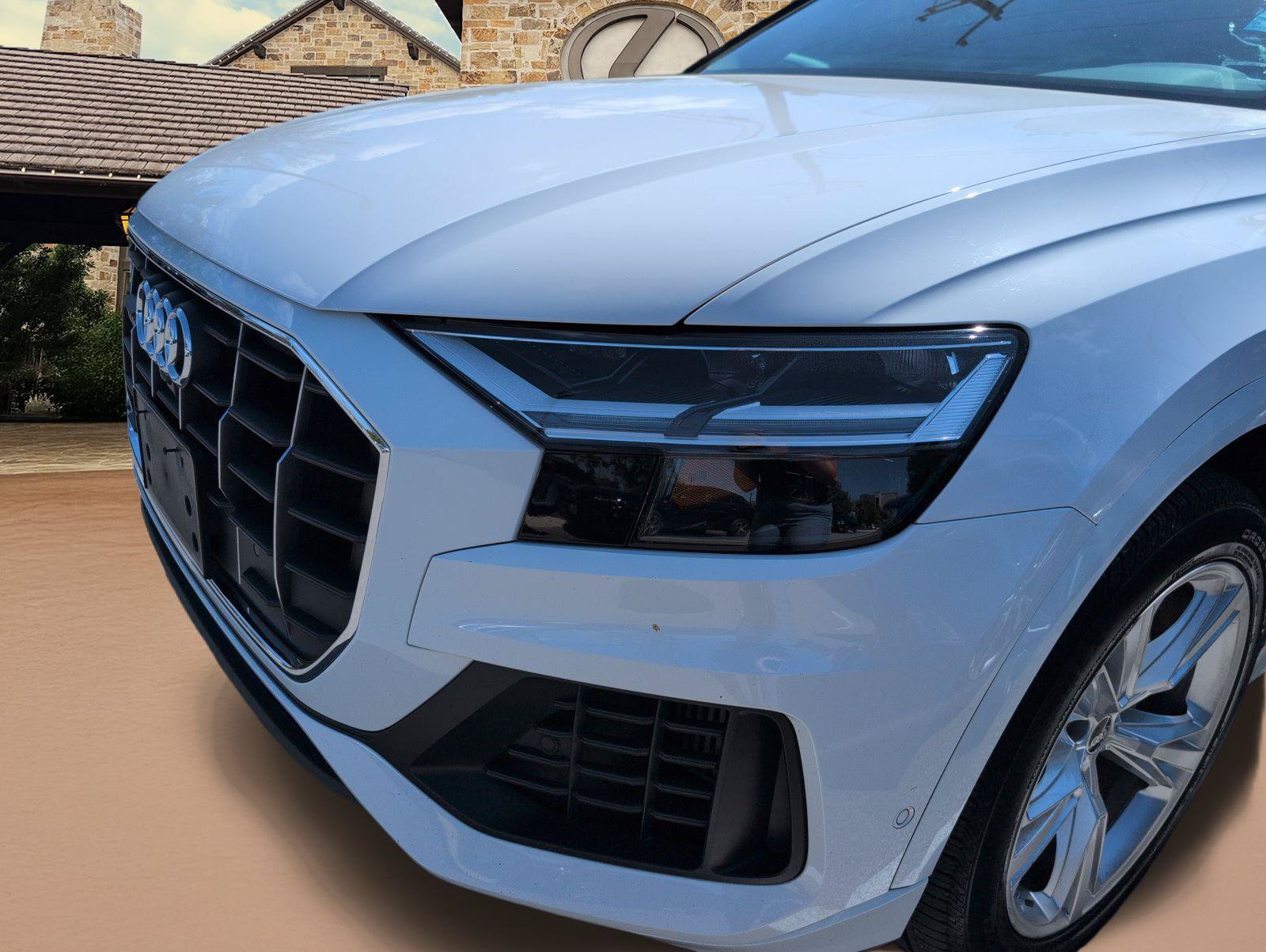 Used 2022 Audi Q8 Premium AWD/4WD image 7