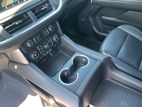 Used 2024 Chevrolet Tahoe Z71 w/ Luxury Package AWD/4WD image 29