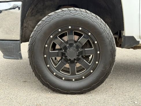 Used 2018 Chevrolet Silverado 1500 LT w/ Trailering Package image 4