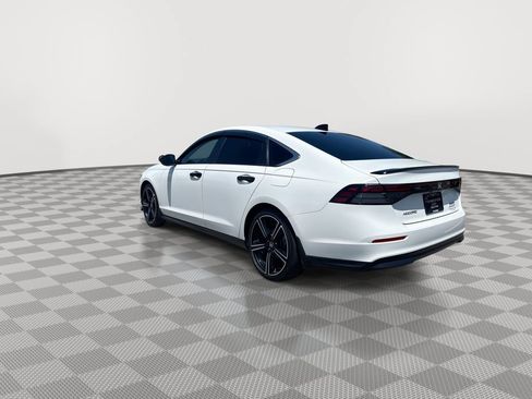 Used 2024 Honda Accord Sport image 8