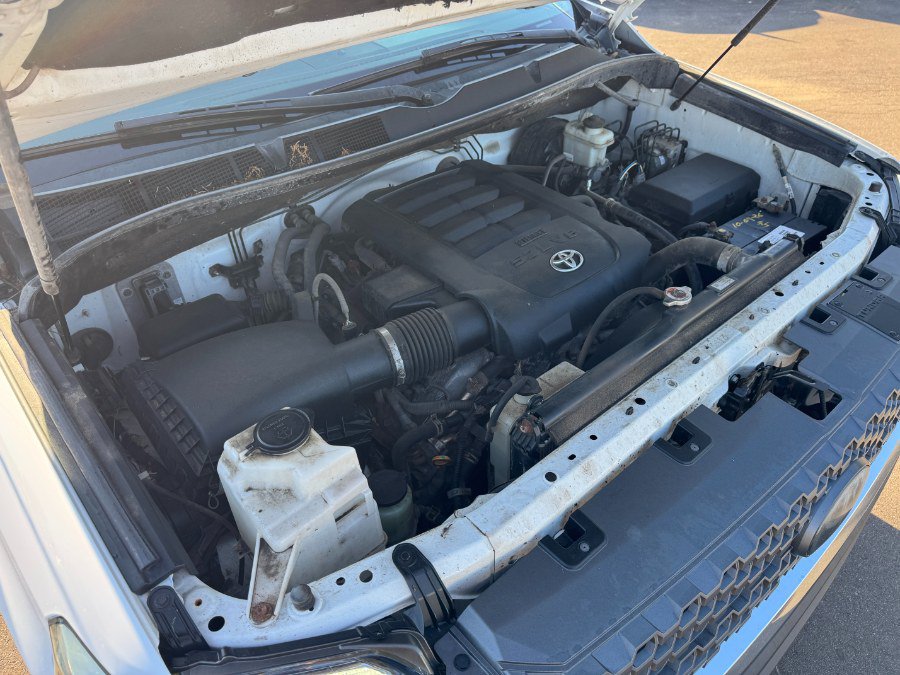 Used 2018 Toyota Tundra SR5 AWD/4WD image 25