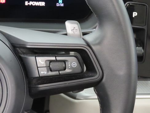 Certified 2025 Porsche Cayenne E-Hybrid AWD/4WD image 23