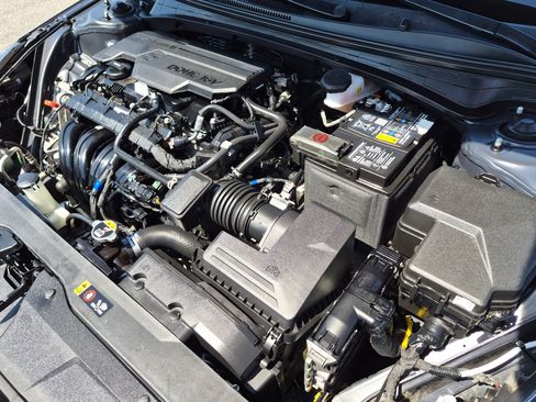Used 2023 Hyundai Elantra SEL w/ Convenience Package FWD image 38
