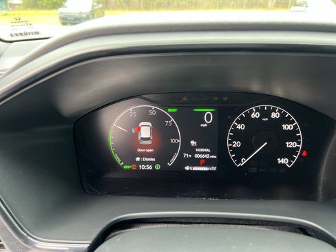 Certified 2025 Honda CR-V Sport-L image 16