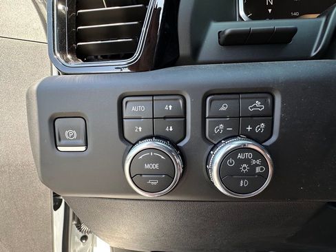 New 2026 GMC Sierra 1500 AT4 w/ AT4 Premium Package AWD/4WD image 33