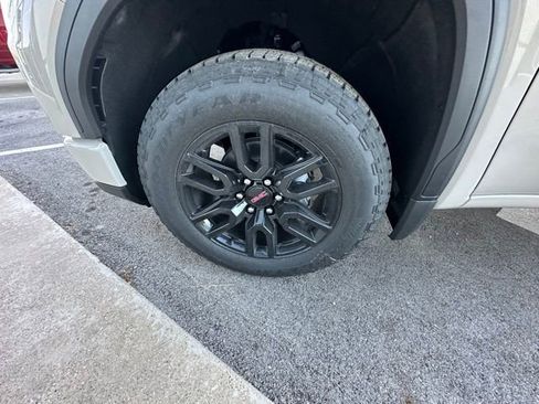 New 2026 GMC Sierra 1500 Pro w/ Graphite Edition AWD/4WD image 11