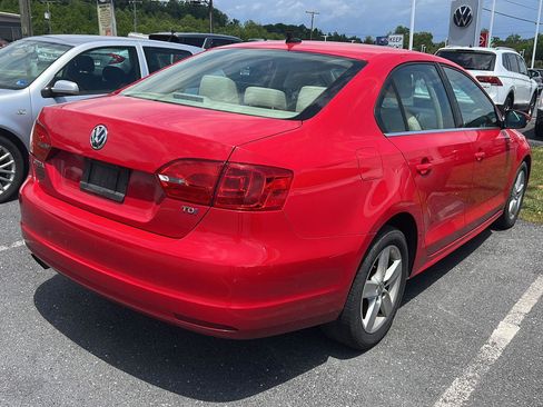 Used 2013 Volkswagen Jetta TDI FWD image 4