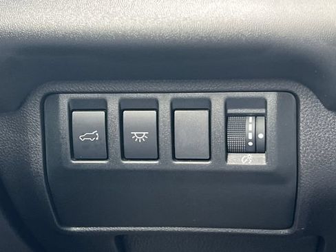 Used 2025 Subaru Ascent Limited AWD/4WD image 29