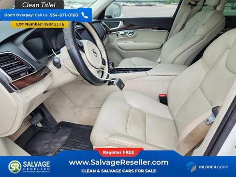 Used 2016 Volvo XC90 T6 Momentum image 9
