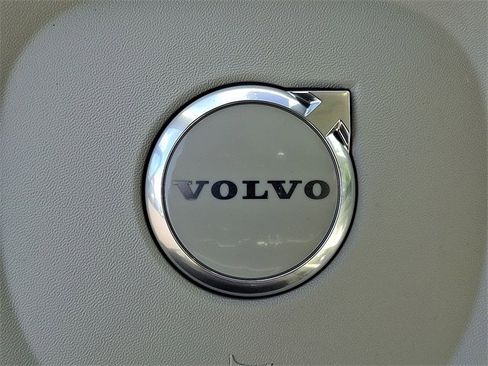 New 2026 Volvo XC90 B6 Ultra image 12