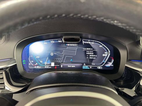 Used 2023 BMW M550i xDrive w/ Dynamic Handling Package image 3