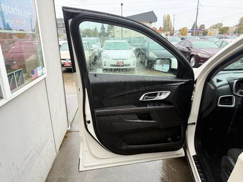 Used 2012 Chevrolet Equinox LT w/ Driver Convenience Package image 9