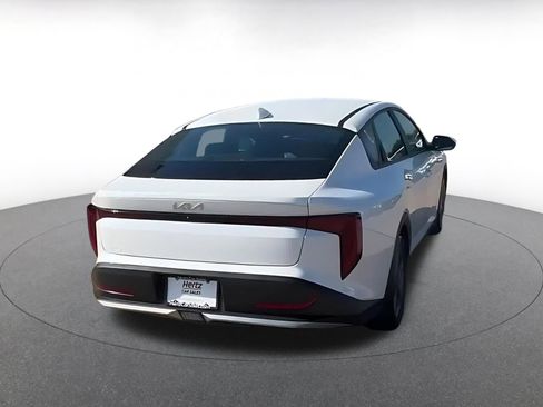 Used 2025 Kia K4 FWD image 14