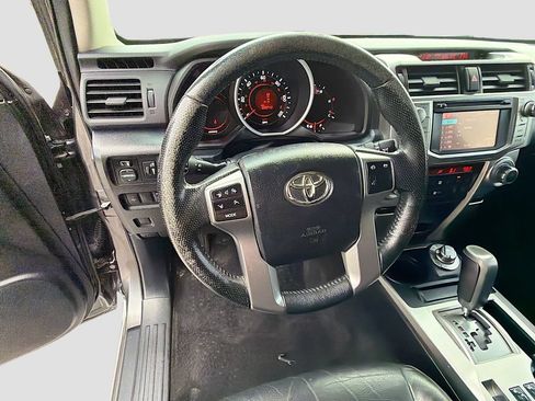 Used 2012 Toyota 4Runner Limited AWD/4WD image 11