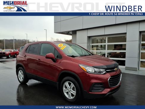 Used 2021 Chevrolet Trax LS w/ Tint and Cruise Package image 1