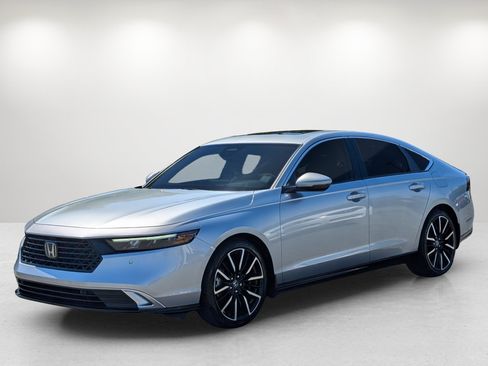 Used 2024 Honda Accord Touring image 1