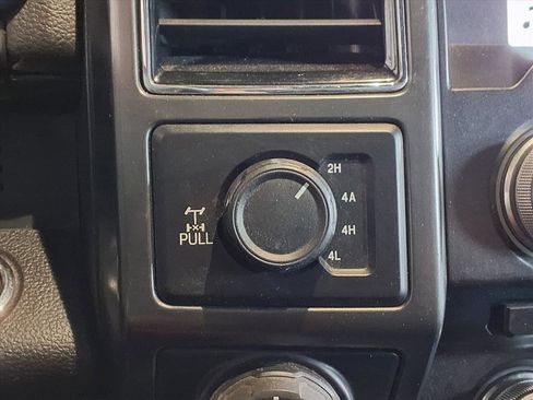 Used 2018 Ford F150 Lariat w/ Equipment Group 502A Luxury image 24