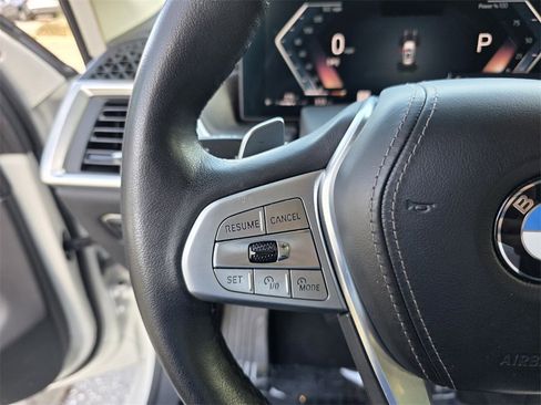 Used 2023 BMW X7 xDrive40i w/ Premium Package image 23