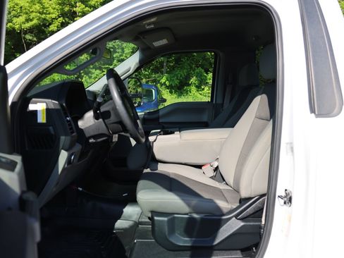 Certified 2019 Ford F150 XL w/ Equipment Group 101A Mid AWD/4WD image 5