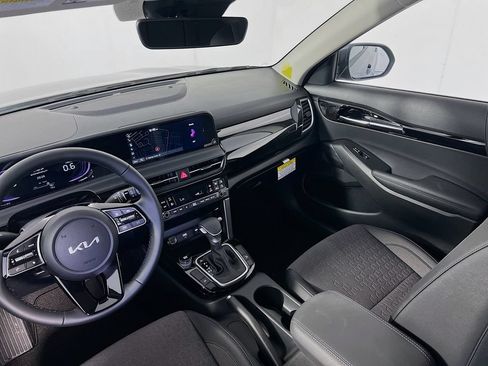New 2026 Kia Seltos S FWD image 20