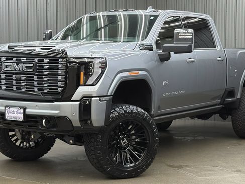 Used 2026 GMC Sierra 3500 Denali Ultimate AWD/4WD image 1